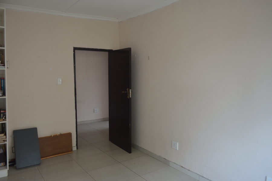 5 Bedroom Property for Sale in Flamwood North West